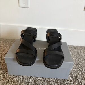Everlane Black Strappy Slide Sandals - Size 7 - Festival Stagecoach Coachella